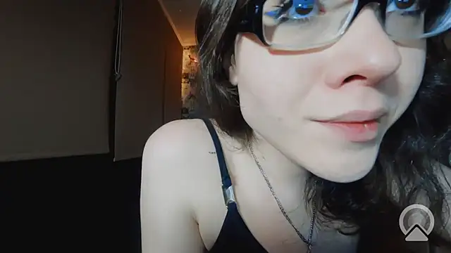 RachelSav webcam