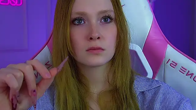 AgataFoxley webcam