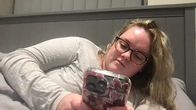 honeyyy24 webcam