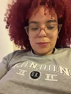 Leyah__ webcam