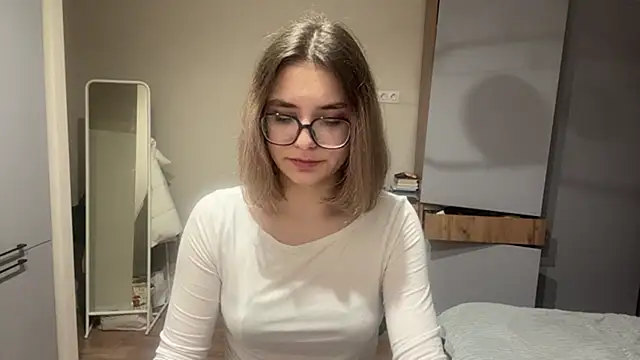 AnnaVelvetFire webcam