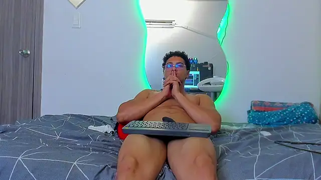 kris_khalifa69 (M young) - SEXY BOYS CUM EXPLOSIVE