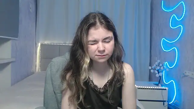 TinaRedly webcam