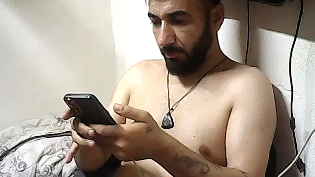 leon_ates webcam