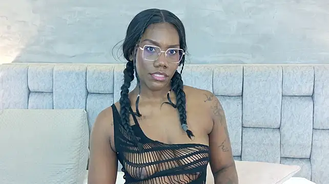 Alaia_Colins webcam