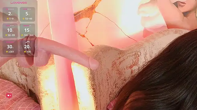 nylaroyale_cr