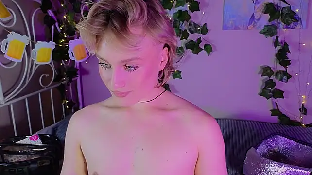 cumboydoll webcam