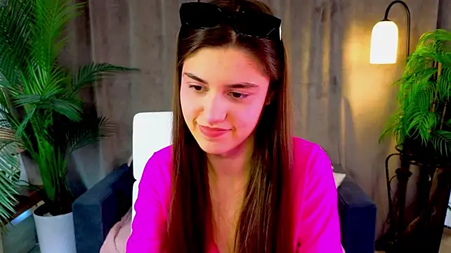 Arianaaallens_ webcam