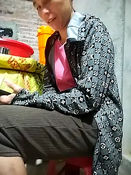 Jadi_M live cam preview