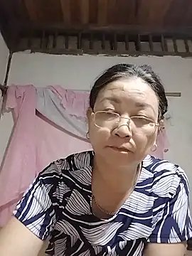 Lena_9x webcam