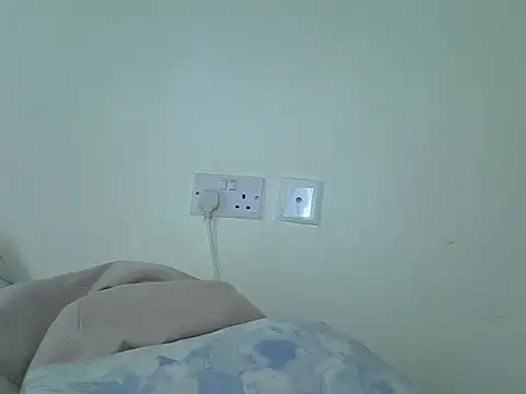 quenbella webcam