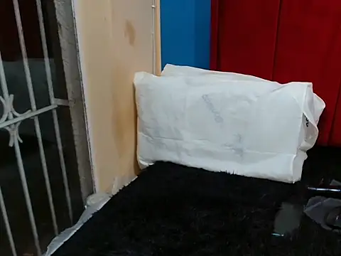 HotSweatyPussyX live cam preview