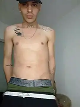 MaxHornyLatin