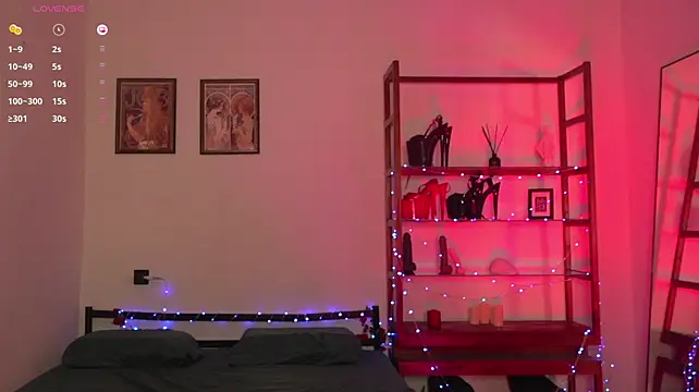 Olivia_Faye webcam