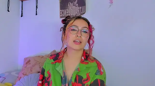 MarieTaylor_ webcam