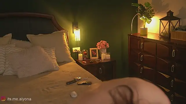 Alyonaqueen_ webcam