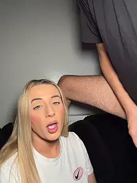 Strongqueen webcam