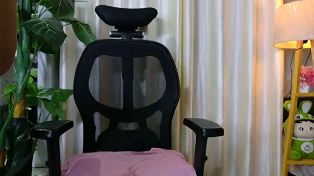 kiara_1122 webcam