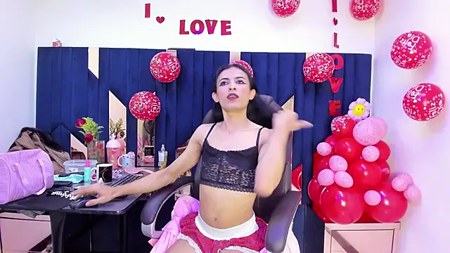Aisha_hotts777 webcam