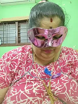 tamil-mayasri (F milf) - Ass flash