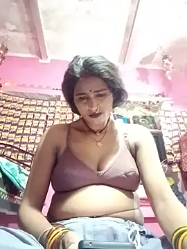 kumari_hot