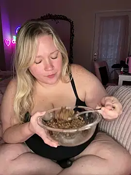 PiggyRose webcam