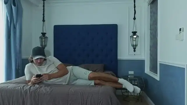 Marrymeplz webcam
