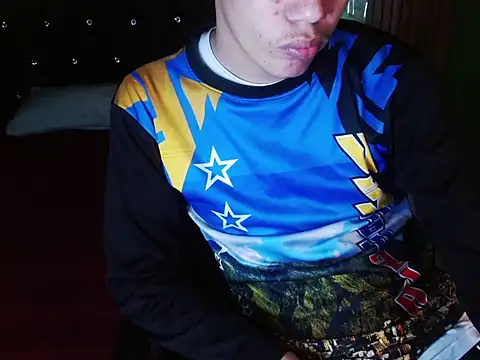 haku_nayro webcam