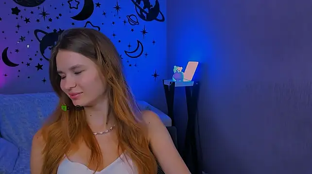 angie_foxy1