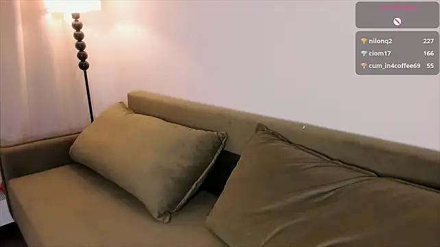 AmparoCilek live cam preview