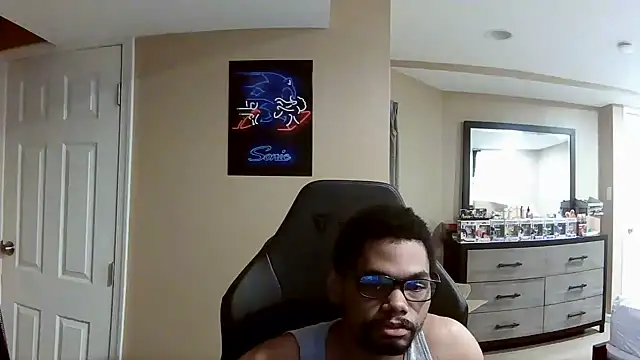 Neovergil0 webcam