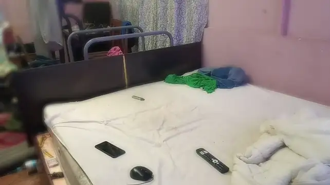 Poiuytvgt live cam on StripChat