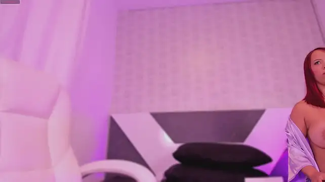 Vivian_Ellery webcam