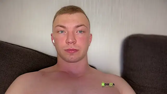 iron__chap (M young) - CUMSHOW