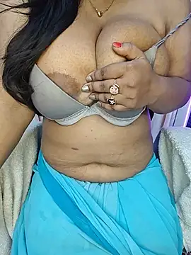 Curvy_Pooja 🌆 adult chat