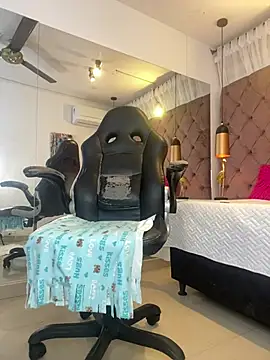 Auri__ webcam