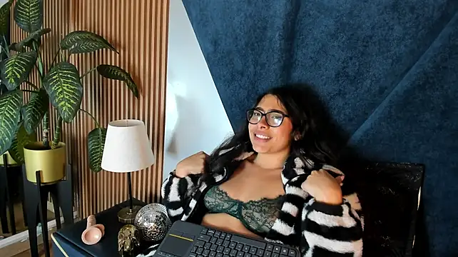 Olivia_Collinns1 webcam