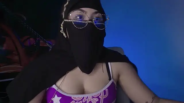 Elinaax live cam preview