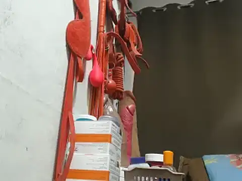 Modella: 30cmMONSTERCOCKnBIGLOAD