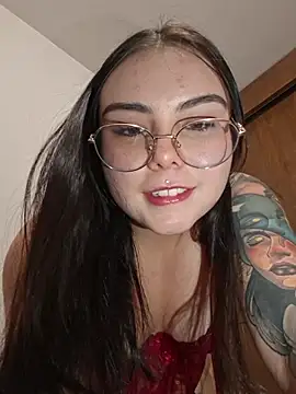 Julieth85_ live cam on StripChat