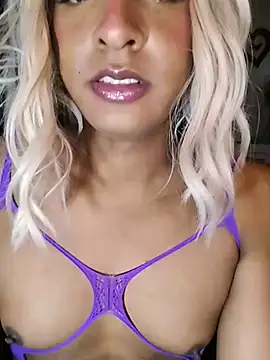 kiaravzadams webcam