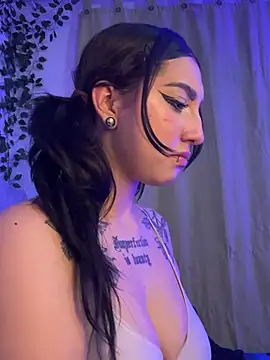 Baby_bansheee webcam