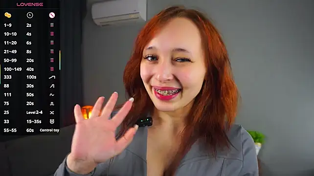ElzaObleness live cam on StripChat