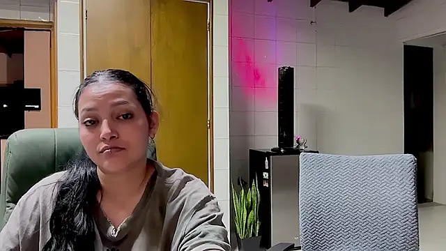 MarcellaGriffin webcam