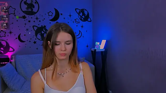 angie_foxy1