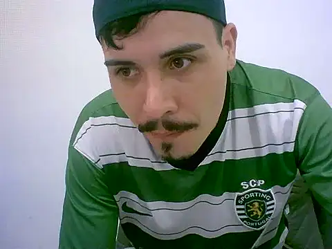 gauchopaulista24 (M young) - motrar a rola mole e dura e o pe o sacao