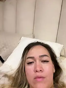 danielavegax (G young) - Andrés puts a finger in my ass