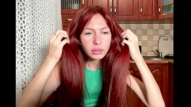 Nivarau live cam on StripChat