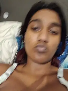 Indianqueen03 webcam