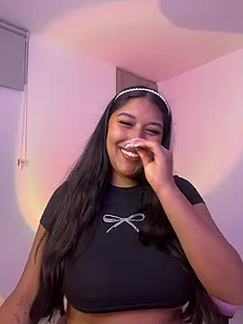 SharaRous webcam